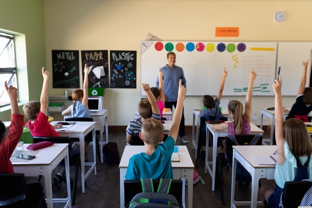 δασκαλος-σχολειο-Γερμανια-εκπαιδευτικο-συστημα-ταξη